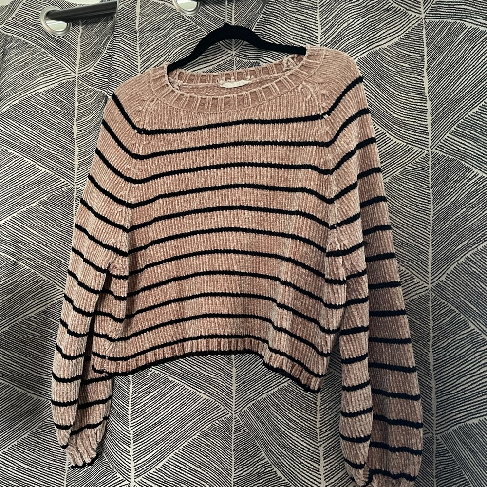 Bear dance sweater - size L